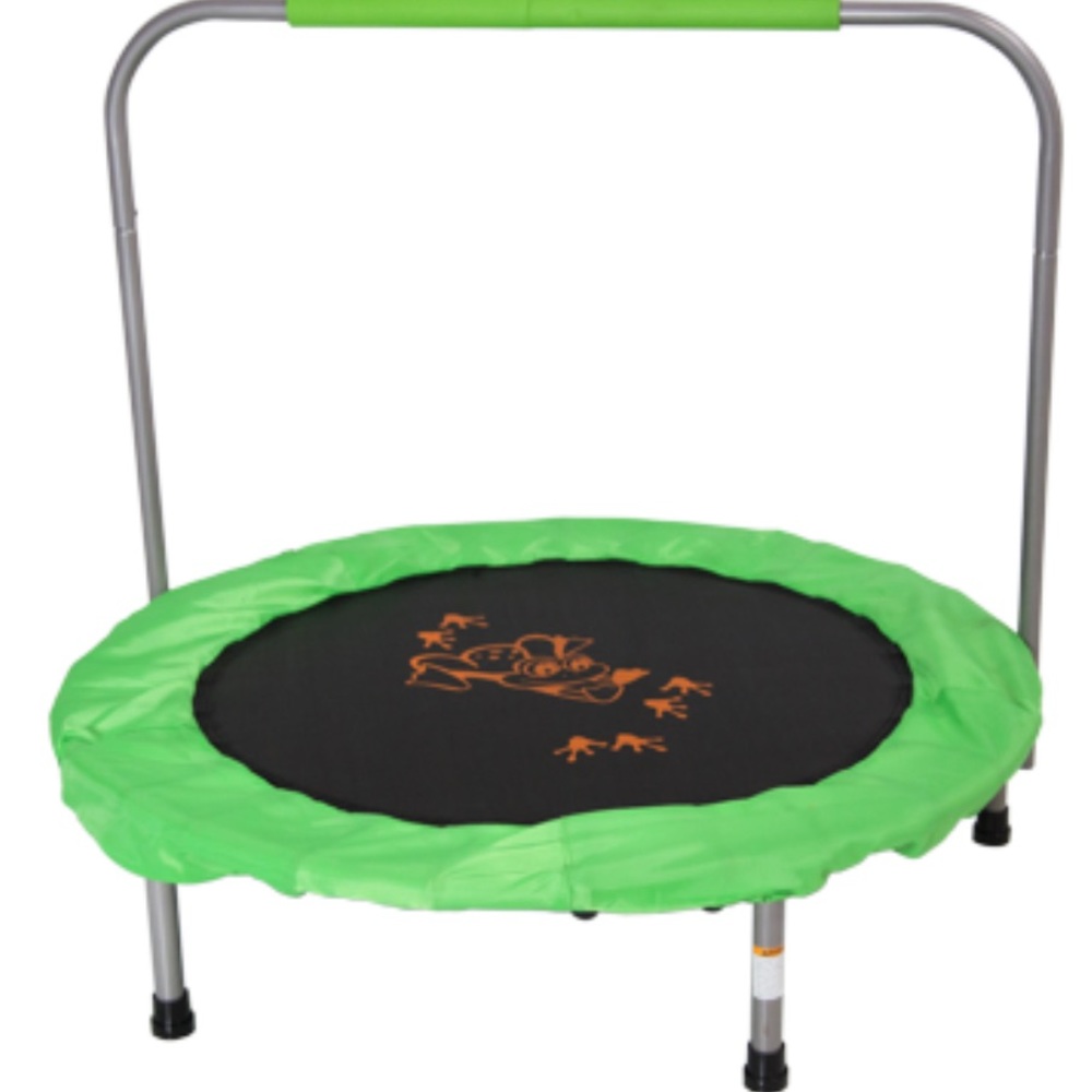 Skywalker 36 inch trampoline in green 💫